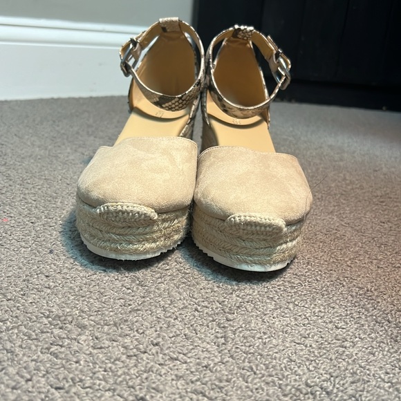 Nine West wedges - Picture 6 of 6